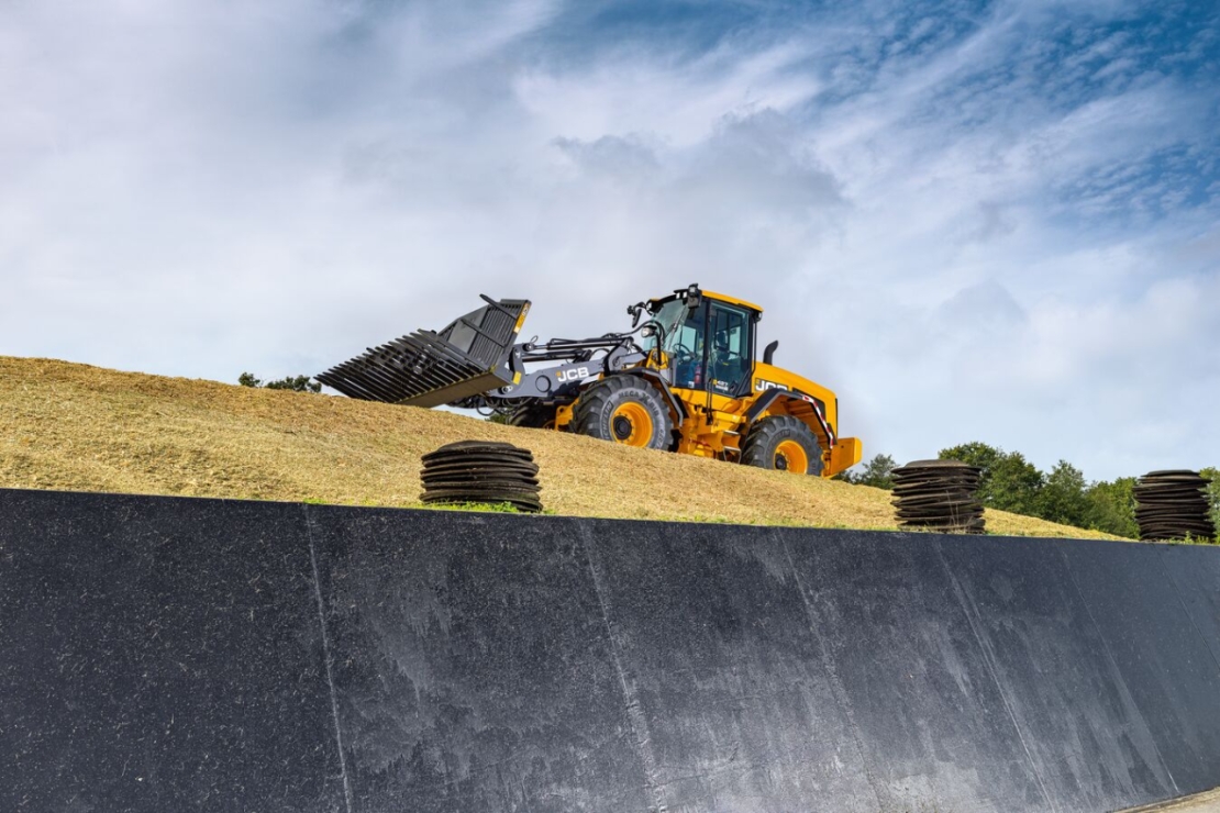 JCB